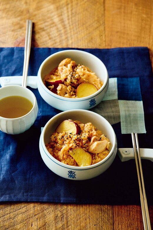サツマイモと鶏肉の韓国風炊き込みご飯