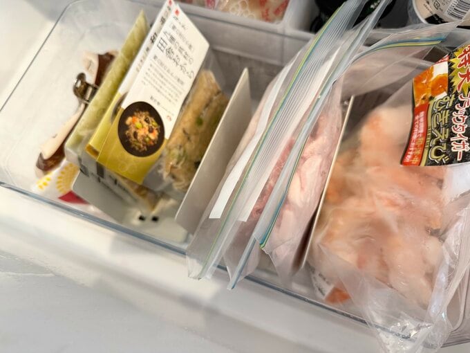 立てて収納冷蔵庫