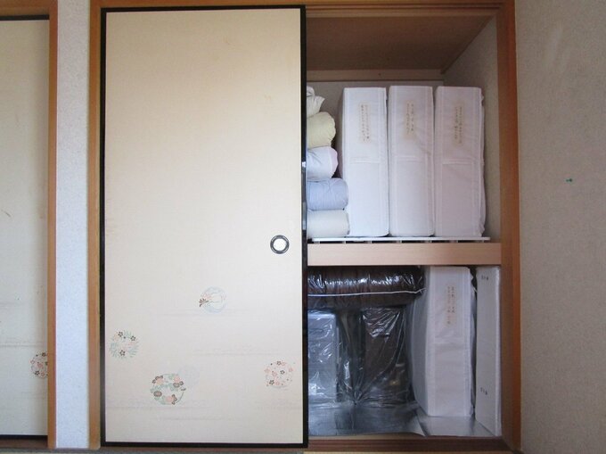 押し入れ