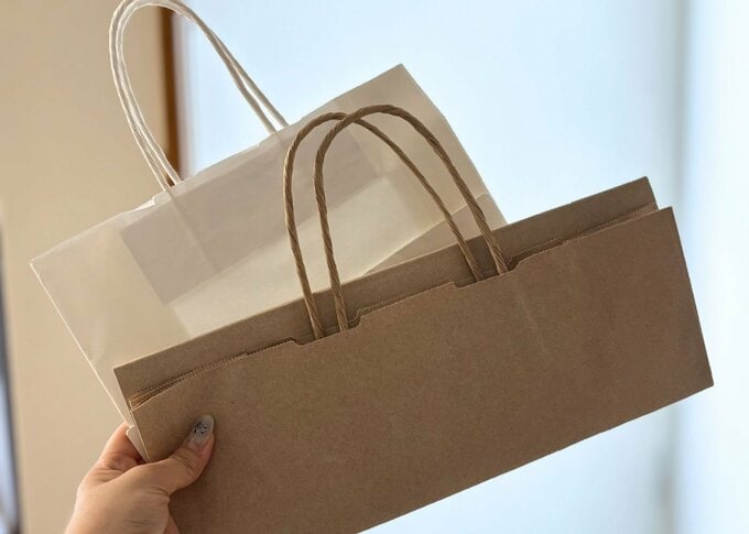 紙袋や梱包材のストックは散らかりの原因に