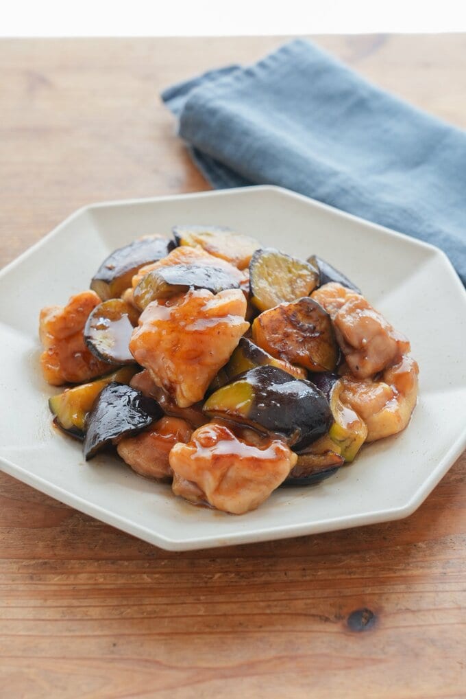 鶏肉とナスの炒め物