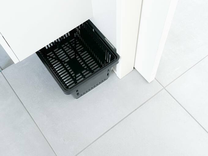 段ボールの中身を出す箱