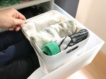 クローゼット収納が「仕切り板＋メラミンスポンジ」ですっきり変わる！