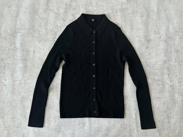 40代・今すぐ欲しい「ユニクロ」のニット。着やせもかなう重ね着テクを写真で解説