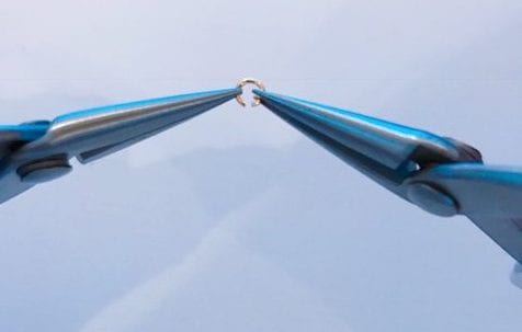 修理に使えるやっとこ