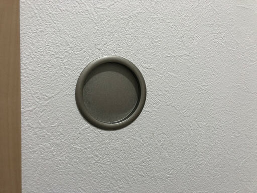 和室側から見た扉