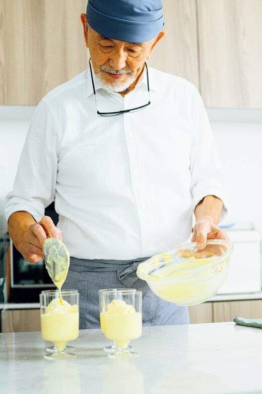 イチゴのババロアの調理過程