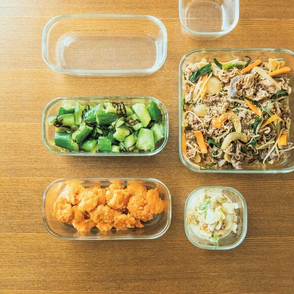 調理済み食材と保存容器