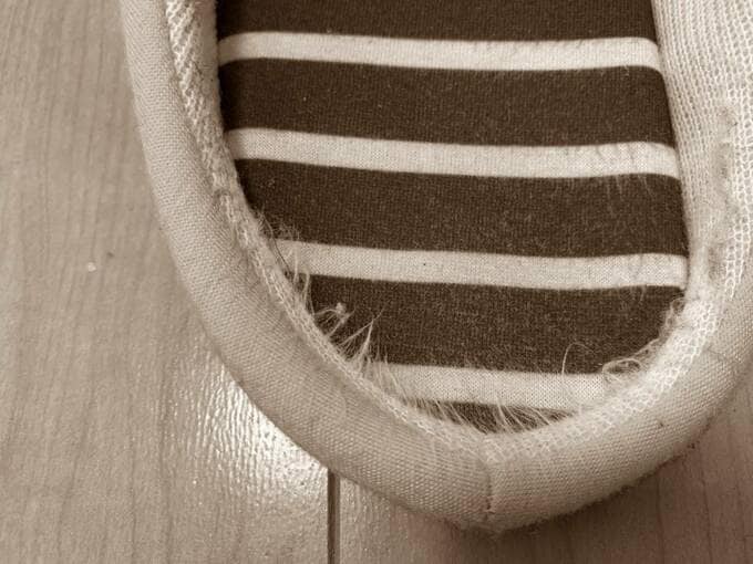 かかとのクッション部分