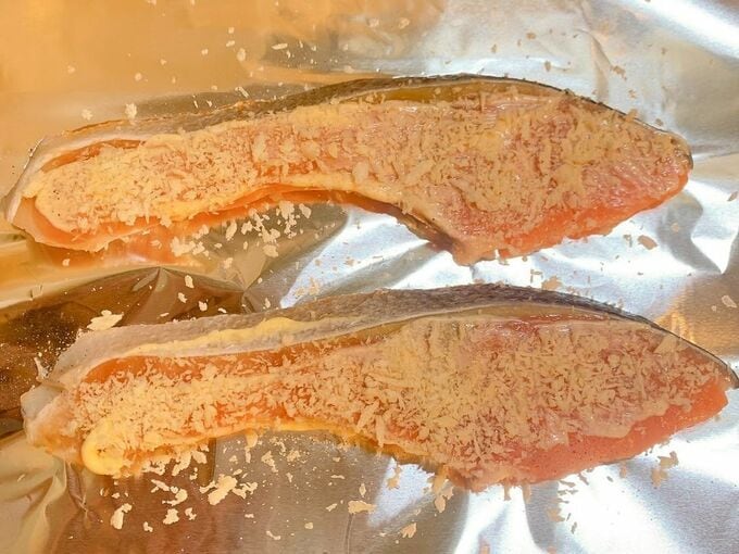 鮭のマヨパン粉焼き