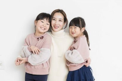 スマホでできる「家電操作」と「子どもの見守り」で 子育てと仕事を笑顔で両立！