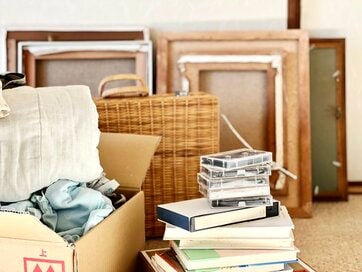 「お金が貯まらない家」の共通点3つ。床にものがあるのは容量オーバーの証拠