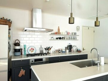 散らかって見えない「キッチン」収納のコツ。“カウンターがものだらけ”を解決