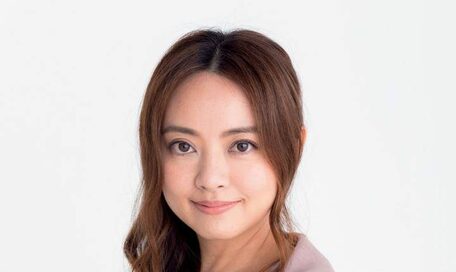 星ひとみさん直伝・家を開運スポットにする習慣。玄関を出るときは左足から