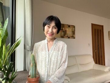 60代はものを減らして「優しい節約」。タオルや靴下も、必要な分がそろっていれば十分