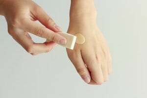 ファンデーションとスポンジはなにを使えばいいの?