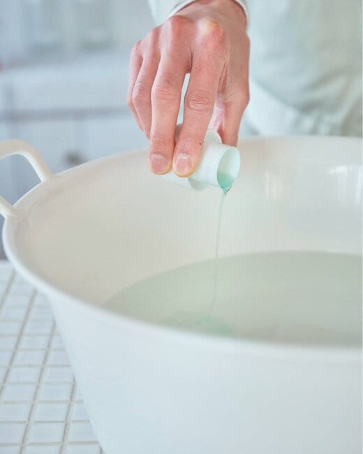 液体洗剤を入れる