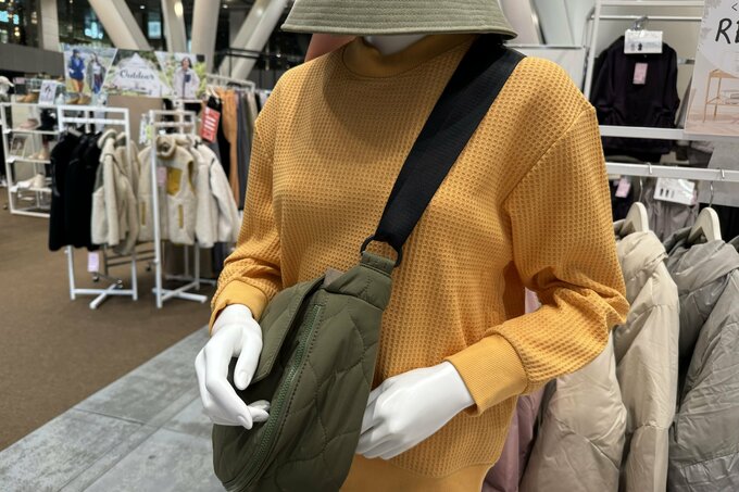 ワッフルクルーネック