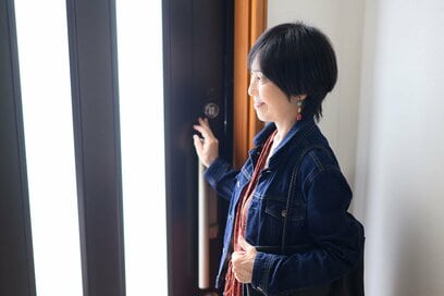 60代「毎日をストレスなく過ごす」マイルール。一日の予定はひとつ、スマホは寝室に置かない