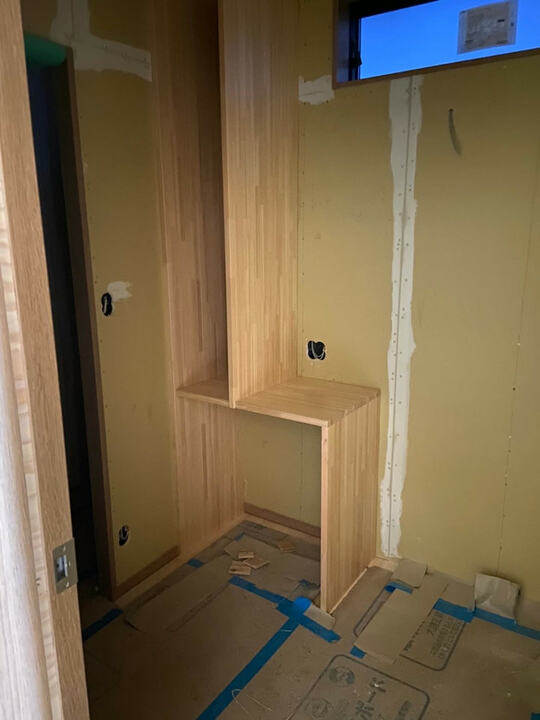 造作棚の修正前