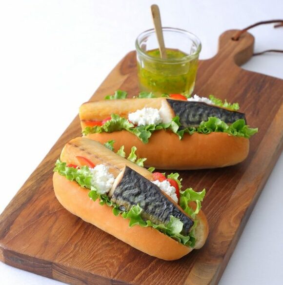 野菜たっぷり塩サバのドッグ