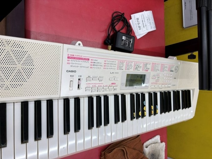 いらなくなった白いキーボード