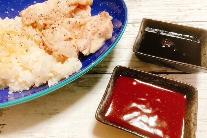 海南チキンライス2種類のタレ