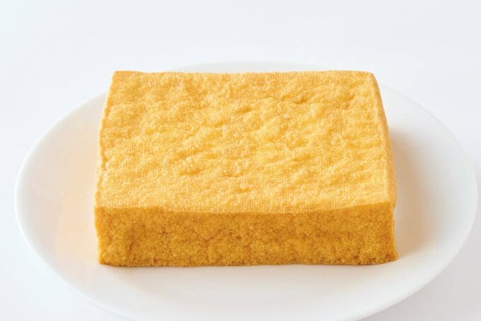 お皿にのった厚揚げ