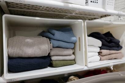 タオルは無地、バスタオルはなくていい。洗面所がすっきりするコツ