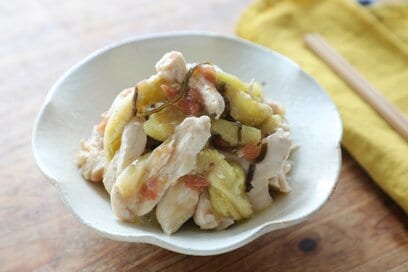 ナスと鶏胸肉の梅肉あえ。さっぱり食べられて食欲増進