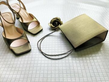 50代になって「やめたこと」。着ない服、履かない靴はどんどん手放す：4月に読みたい記事