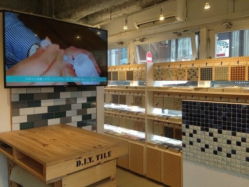 「D.I.Y.TILE」代官山ショップの店内