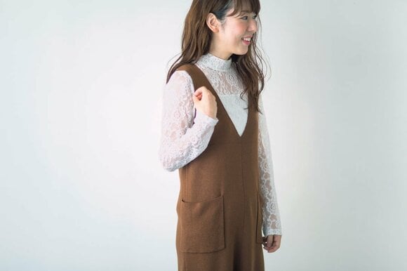 茶色ジャンパースカート