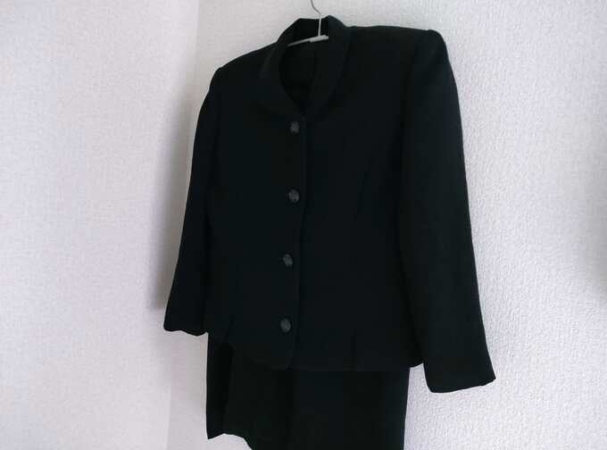 お下がりでもらった母の喪服
