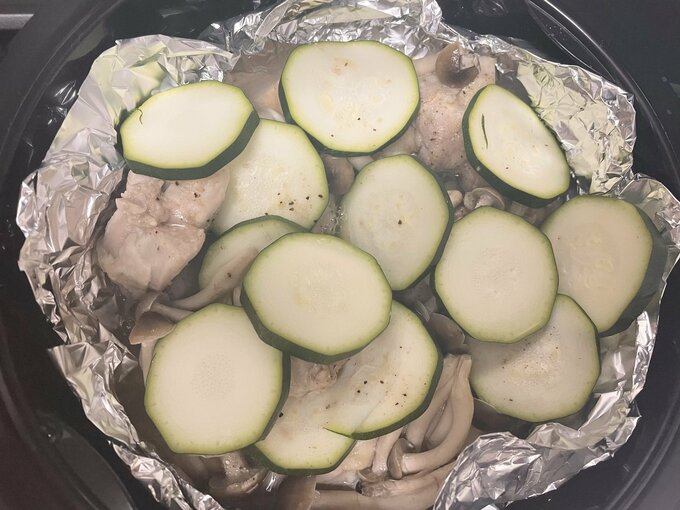 ズッキーニと鶏肉の蒸し