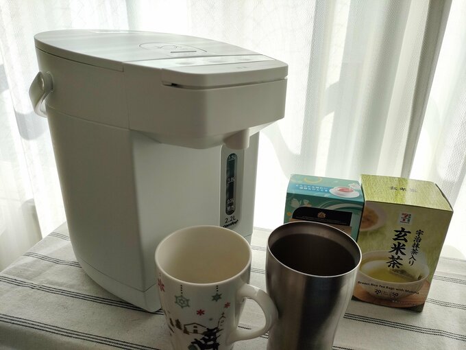 ポットとお茶