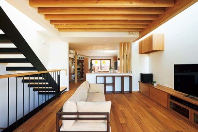 【注文住宅事例】光と風が抜ける家。自然素材と職人の丁寧な仕上げが安らぎを生む
