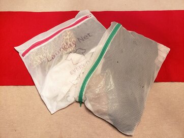 夏旅に「あると便利なもの」4つ。衣類をコンパクトにする意外なアイテムも