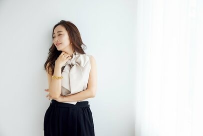 神崎恵さん「50歳」宣言！？「生命力が上がる感じがする！」早く歳を取りたくて、あえての数え年に