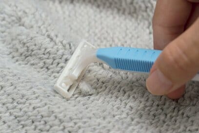 ニットの毛羽立ちの直し方！よくやる4つの方法、ベストはどれ？