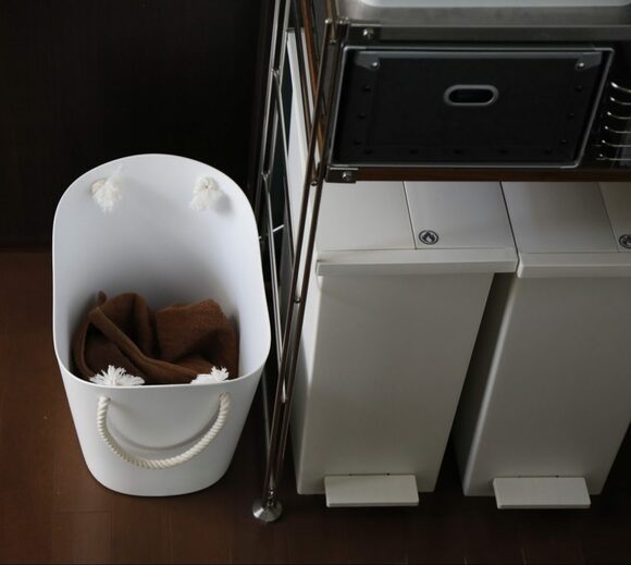 洗濯カゴはキッチンに