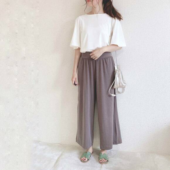 Tシャツと合わせたコーデ