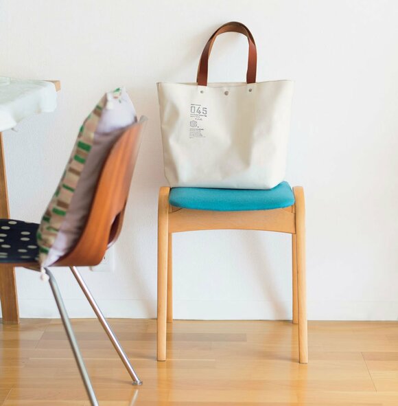 バッグの一時置き場