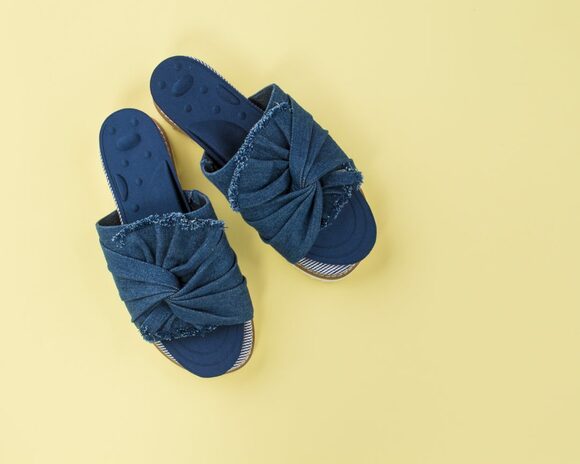 ネイビーのインソールを合わせて