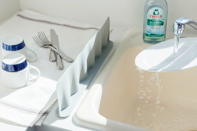 水はね防止パネル