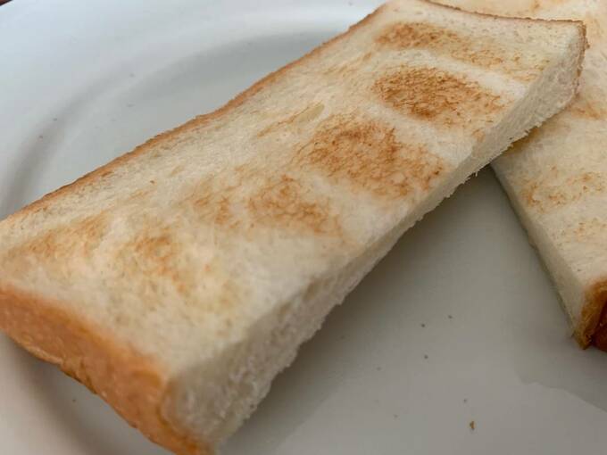 半分に切ったパン