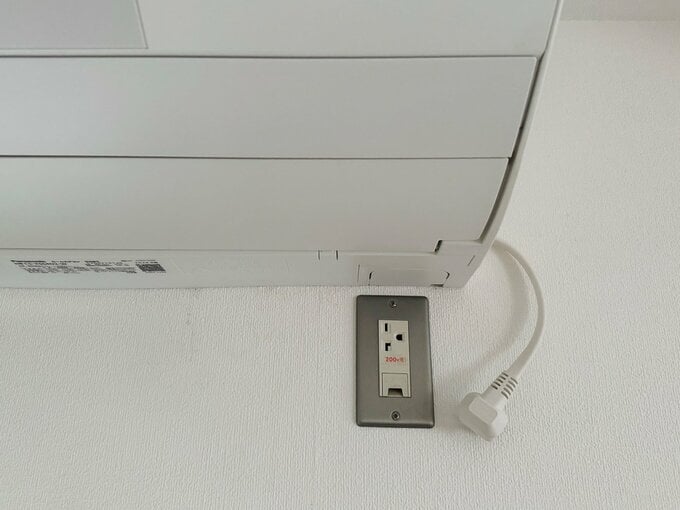 エアコンとコンセント