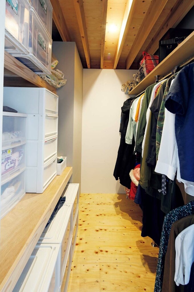 家族共用のウォークインクローゼット