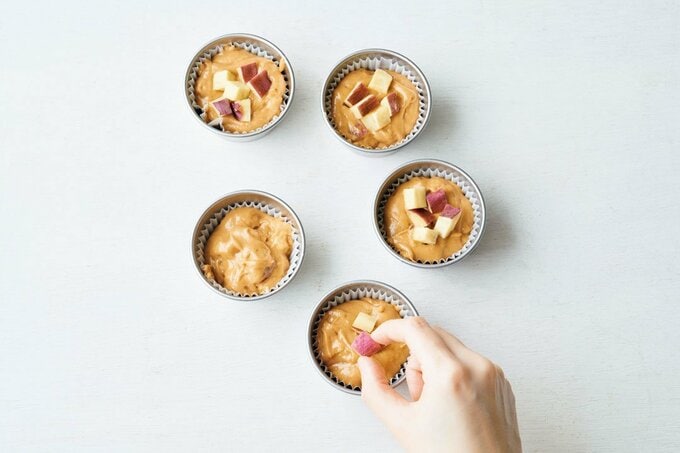 容器にサツマイモ