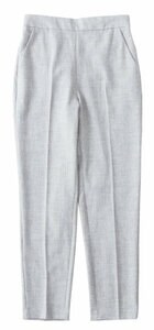 テーパードパンツ